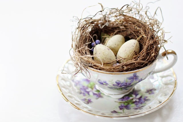 Easter decor - egg in the nest in the cup