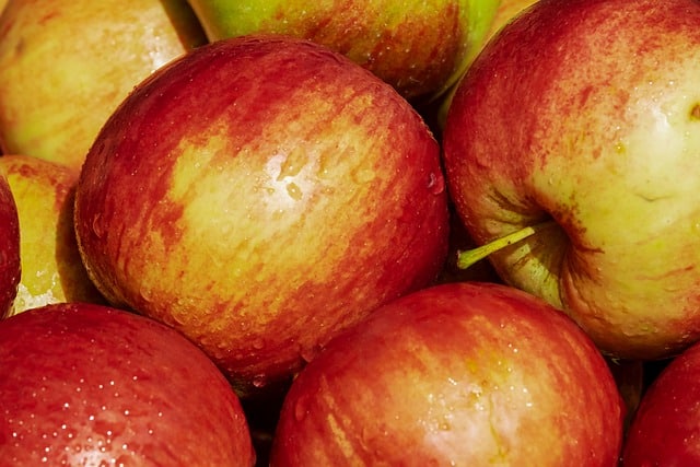 sweet apples - gala apple variety